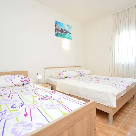 Milka.4 Brodarica (Sibenik-Knin)